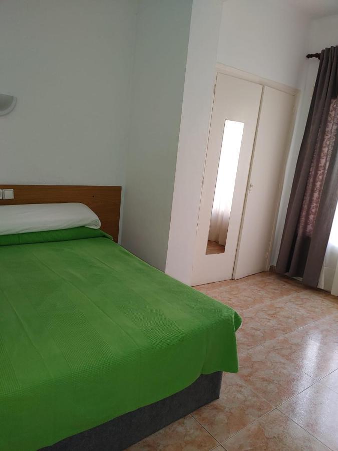 Hostal Sol Celeste Lloret de Mar Ngoại thất bức ảnh