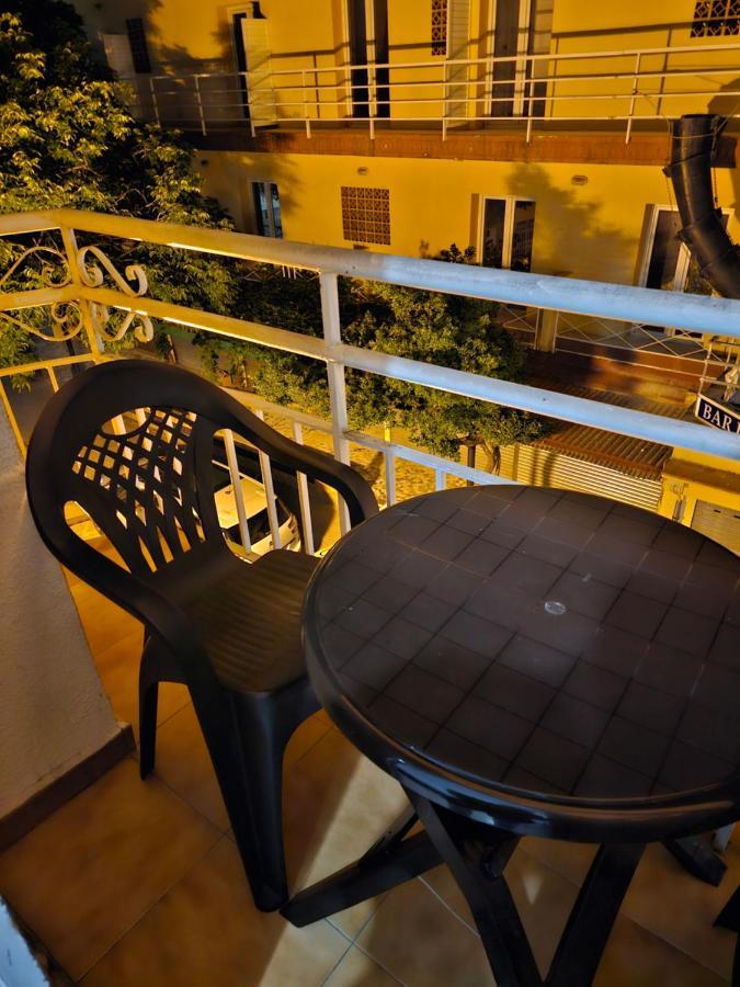 Hostal Sol Celeste Lloret de Mar Ngoại thất bức ảnh