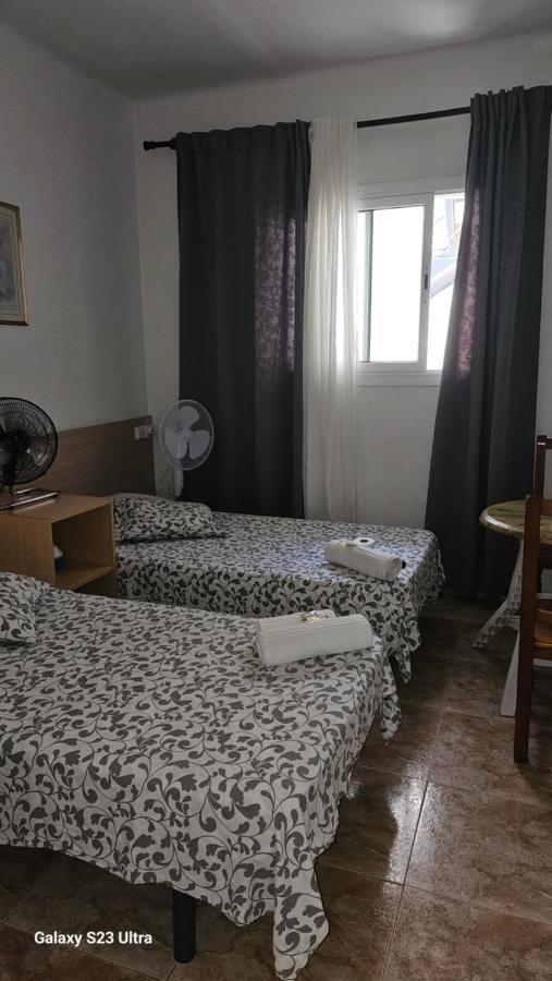 Hostal Sol Celeste Lloret de Mar Ngoại thất bức ảnh