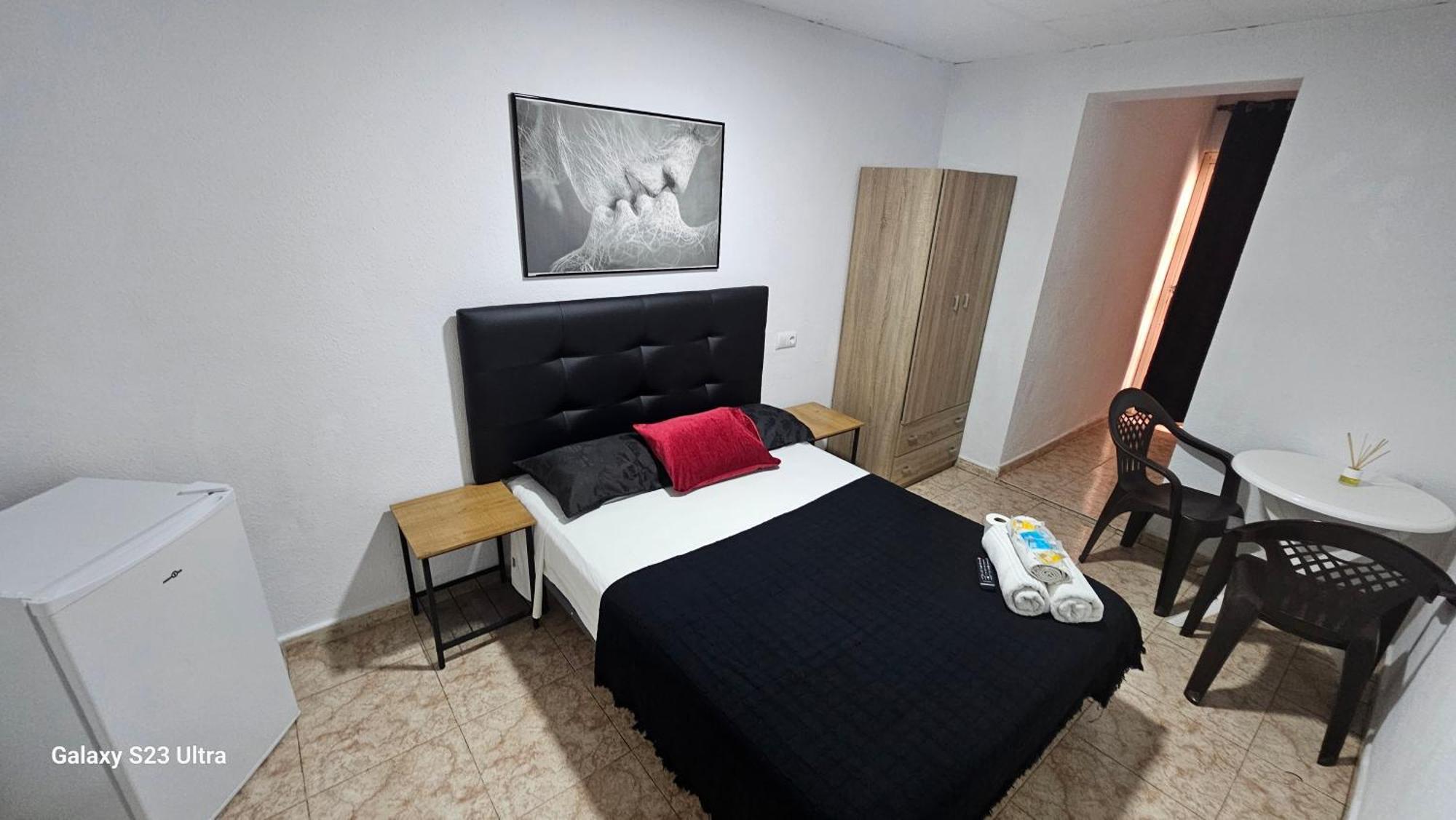 Hostal Sol Celeste Lloret de Mar Ngoại thất bức ảnh